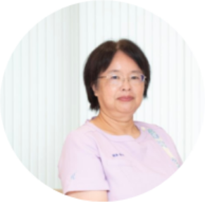 看護師長 岡本